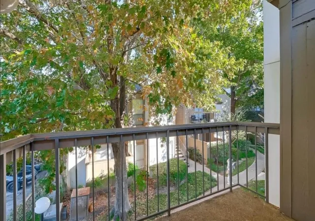 10th image of 10049 Westpark Dr #120, Houston, TX 77042 | MLS# 51513123