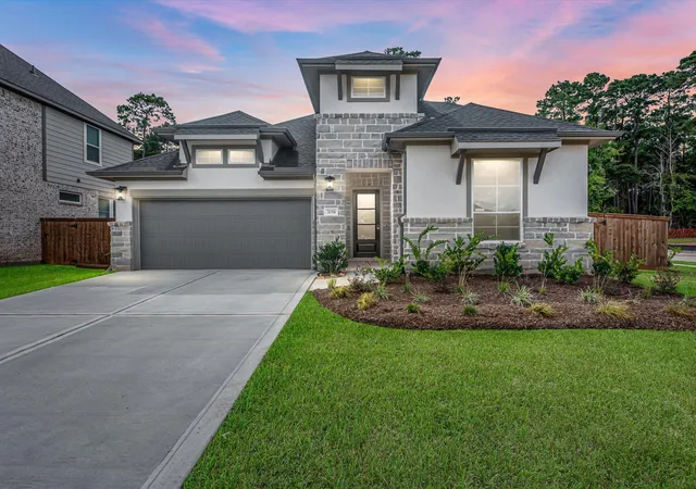 Photo 1 of Sale Pending at 7058 N Lake Clopton Dr, Montgomery, TX 77316 | MLS# 41200474 | Listing updated on 2026-09-04