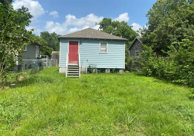 Photo 3 of Single family home for sale at 4601 Leffingwell St #B, Houston, TX 77026 | MLS# 47354622 | Listing updated on 2026-07-09