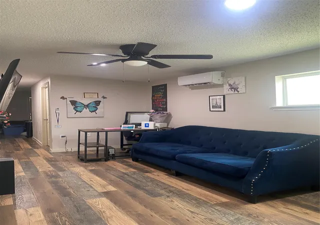 Photo 3 of Single family home for sale at 4601 Leffingwell St #B, Houston, TX 77026 | MLS# 47354622 | Listing updated on 2026-07-09