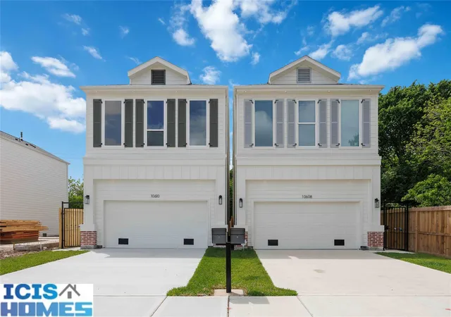 2nd image of 10610 Ashville Dr, Houston, TX 77051 | MLS# 51685490