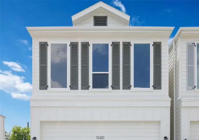 3rd image of 10610 Ashville Dr, Houston, TX 77051 | MLS# 51685490