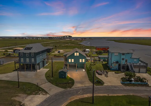 1st image of 1301 County Road 209, Bay City, TX 77414 | MLS# 71550649