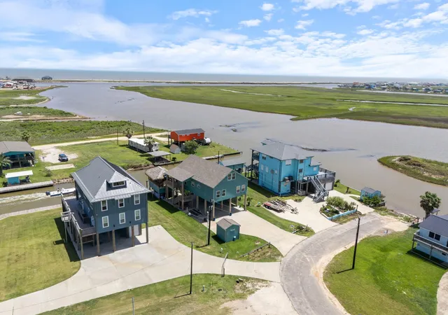 2nd image of 1301 County Road 209, Bay City, TX 77414 | MLS# 71550649