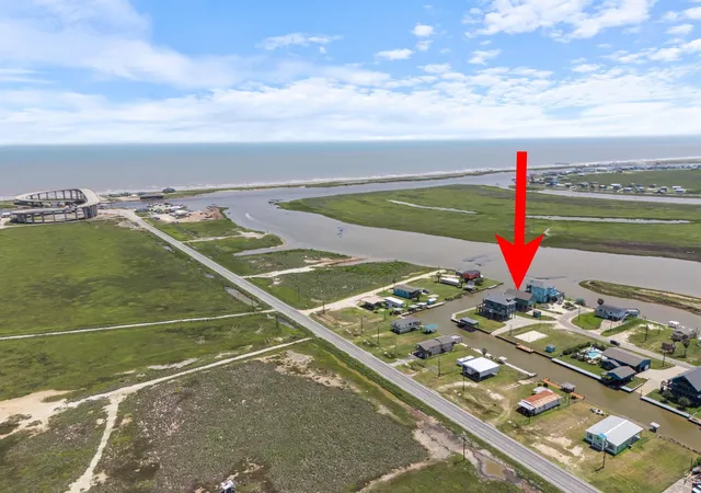 image of 1301 County Road 209, Bay City, TX 77414 | MLS# 71550649