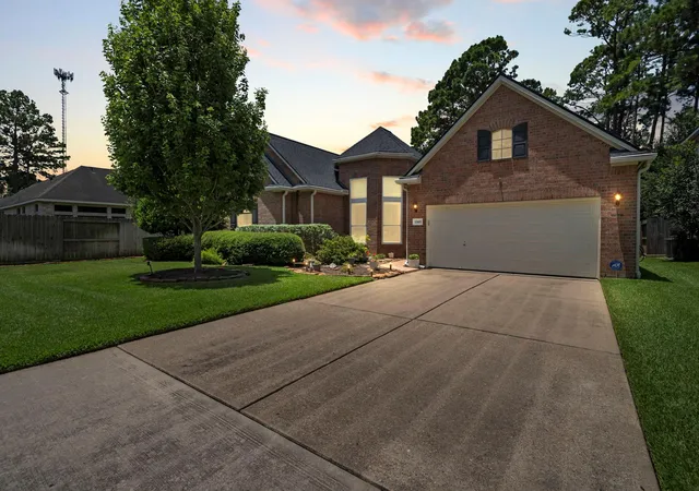 Photo 4 of Sale Pending at 13615 Mansfield Point Ln, Houston, TX 77070 | MLS# 74743186 | Listing updated on 2026-09-12