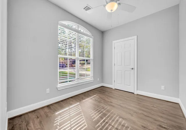 Photo 1 of Single family home for sale at 1 Hanover Ln, Conroe, TX 77304 | MLS# 61404237 | Listing updated on 2026-09-21