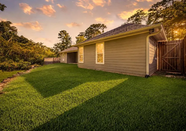 Photo 4 of Single family home for sale at 1 Hanover Ln, Conroe, TX 77304 | MLS# 61404237 | Listing updated on 2026-09-21
