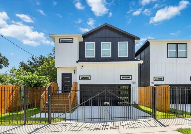 Photo 2 of Single family home for sale at 3804 Sayers St, Houston, TX 77026 | MLS# 82624030 | Listing updated on 2026-08-22