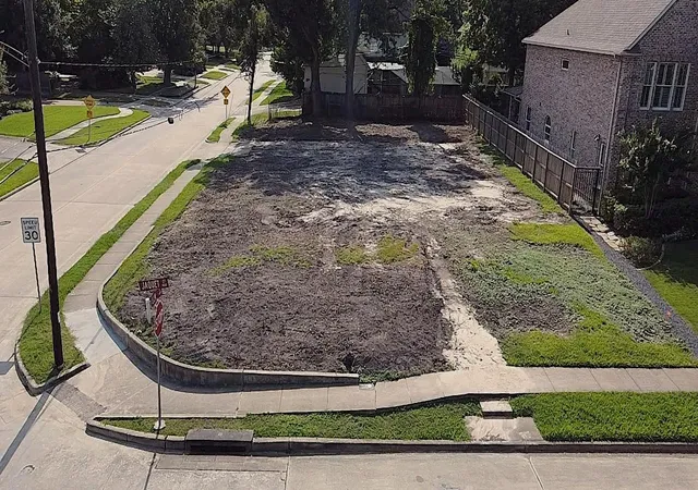 Photo 1 of Land for sale at 851 Jaquet Dr, Bellaire, TX 77401 | MLS# 74842223 | Listing updated on 2026-08-04