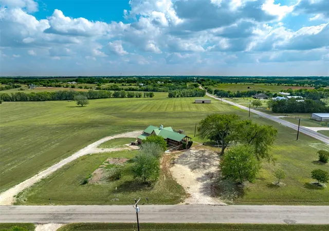 1st image of 1441 Salem Rd, Brenham, TX 77833 | MLS# 31705176