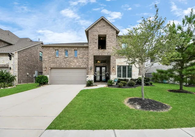 Photo 3 of Single family home for sale at 19910 Southern Strm Dr, Cypress, TX 77433 | MLS# 69934854 | Listing updated on 2026-07-22