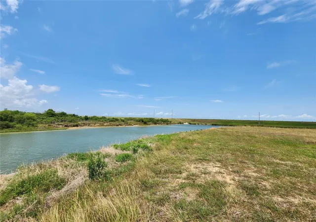 Photo 1 of Land for sale at 1322 Highborne Cay Ct, Texas City, TX 77590 | MLS# 51853376 | Listing updated on 2026-06-08