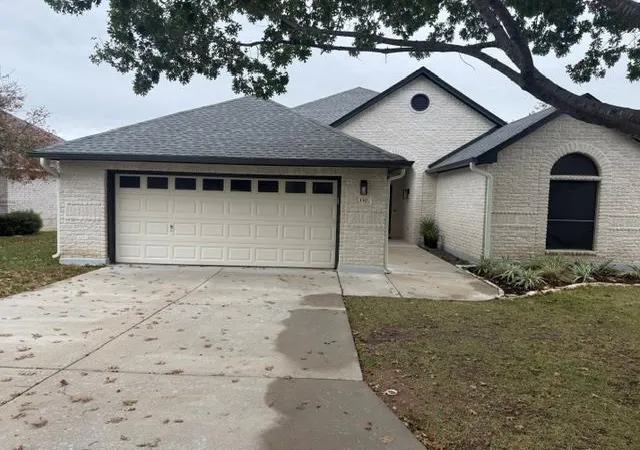 2nd image of 130 W Creekview Dr, Fredericksburg, TX 78624 | MLS# 92631297