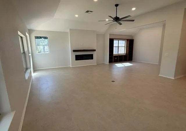4th image of 130 W Creekview Dr, Fredericksburg, TX 78624 | MLS# 92631297
