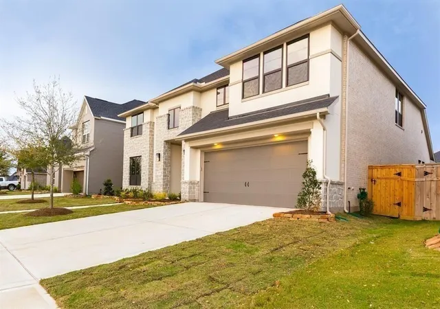 Photo 3 of Single family home for sale at 4415 Windy Oaks Dr, Fulshear, TX 77441 | MLS# 47235072 | Listing updated on 2026-07-28
