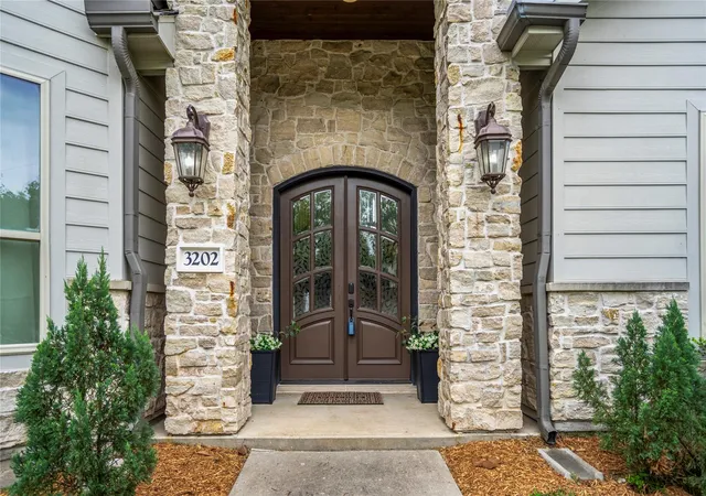 Photo 3 of Single family home for sale at 3202 Ozark St, Houston, TX 77021 | MLS# 81317273 | Listing updated on 2026-09-17