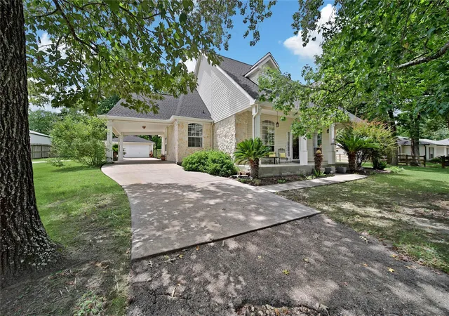 Photo 3 of Single family home for sale at 2127 Sendera Ranch Dr, Magnolia, TX 77354 | MLS# 30530998 | Listing updated on 2026-09-22