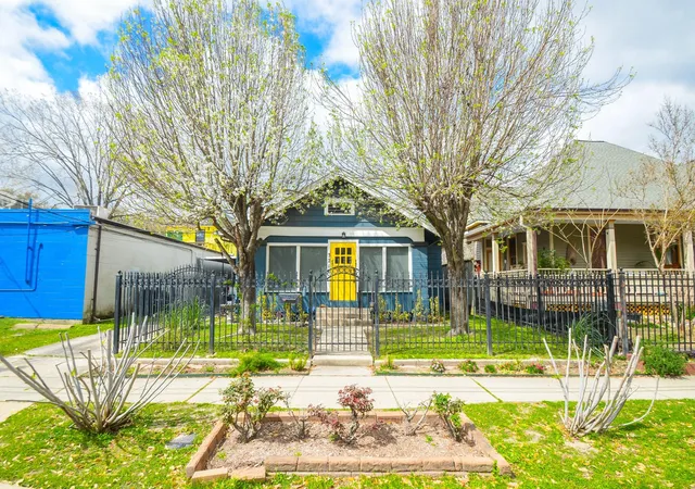 1st image of 3211 Beauchamp St, Houston, TX 77009 | MLS# 83752749