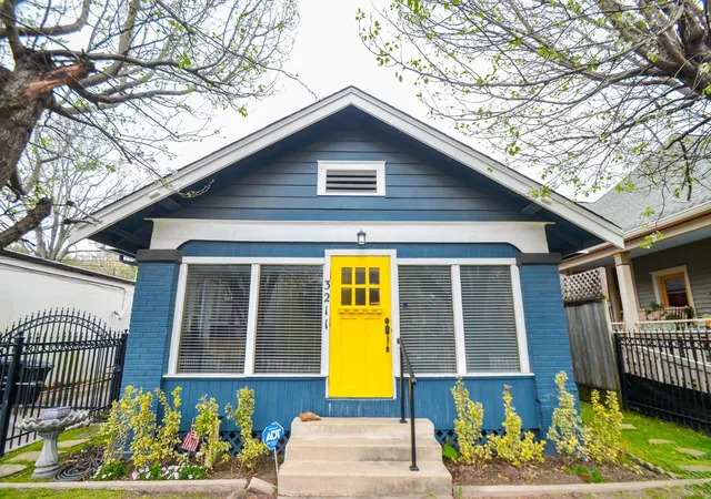 2nd image of 3211 Beauchamp St, Houston, TX 77009 | MLS# 83752749