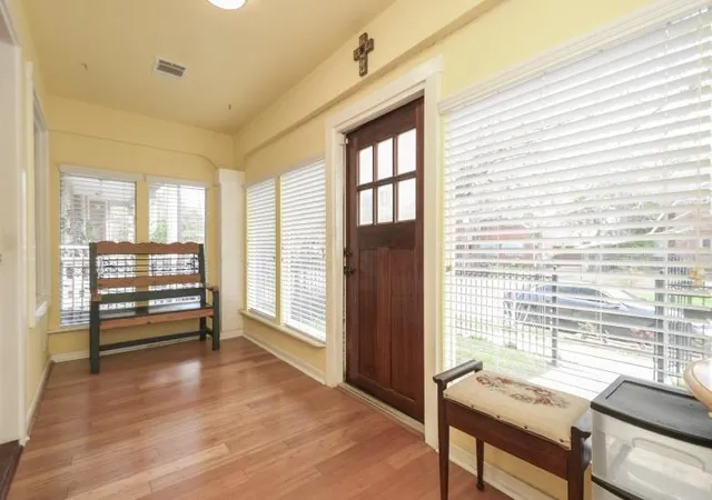 5th image of 3211 Beauchamp St, Houston, TX 77009 | MLS# 83752749