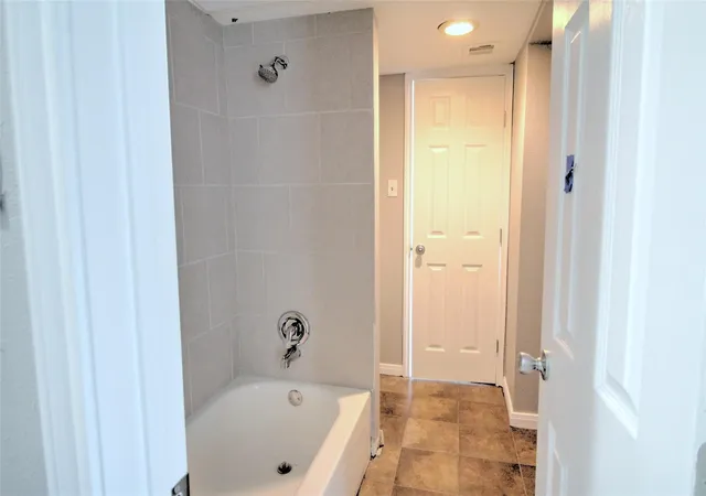 5th image of 16120 Stuebner Airline Rd #601, Spring, TX 77379 | MLS# 2469143