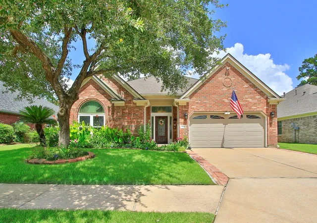 Photo 1 of Single family home for sale at 13606 Treebank Ln, Houston, TX 77070 | MLS# 10152833 | Listing updated on 2026-09-12