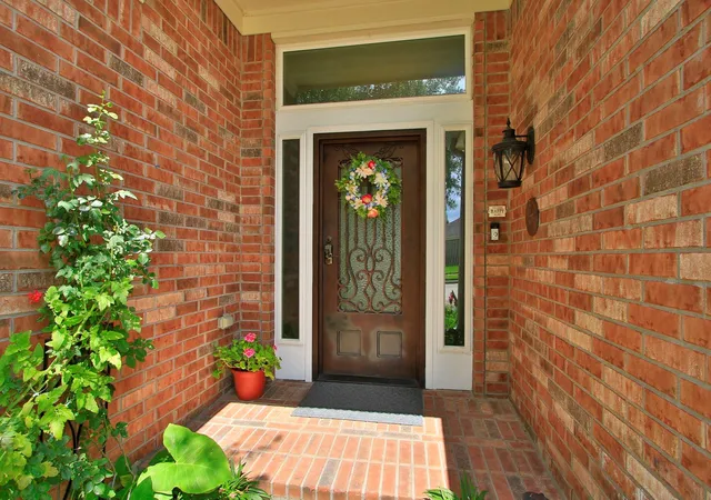 Photo 3 of Single family home for sale at 13606 Treebank Ln, Houston, TX 77070 | MLS# 10152833 | Listing updated on 2026-09-12