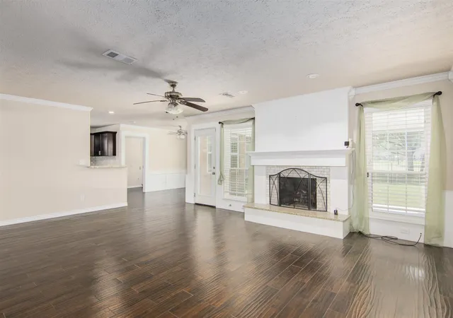 Photo 4 of Single family home for sale at 20727 Atascocita Shrs Dr, Humble, TX 77346 | MLS# 23835009 | Listing updated on 2026-06-07
