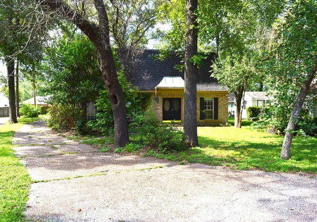 3rd image of 314 Tara Park, Conroe, TX 77302 | MLS# 33605356