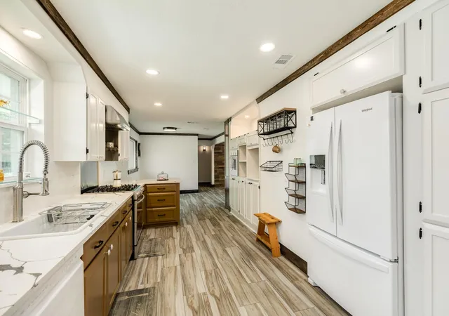 5th image of 5501 Main St, Santa Fe, TX 77510 | MLS# 92630335