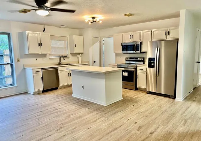 Photo 3 of Sale Pending at 8906 Mattison Dr, Houston, TX 77088 | MLS# 95423735 | Listing updated on 2026-09-10