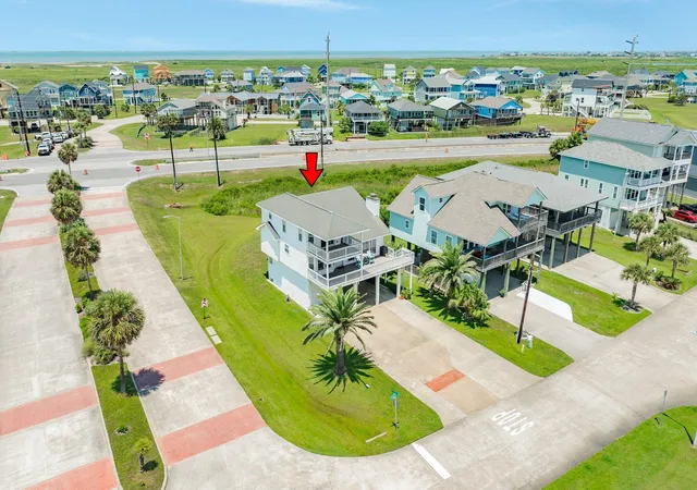 Photo 2 of Single family home for sale at 25138 Intrepid Ln, Galveston, TX 77554 | MLS# 32362049 | Listing updated on 2026-08-25