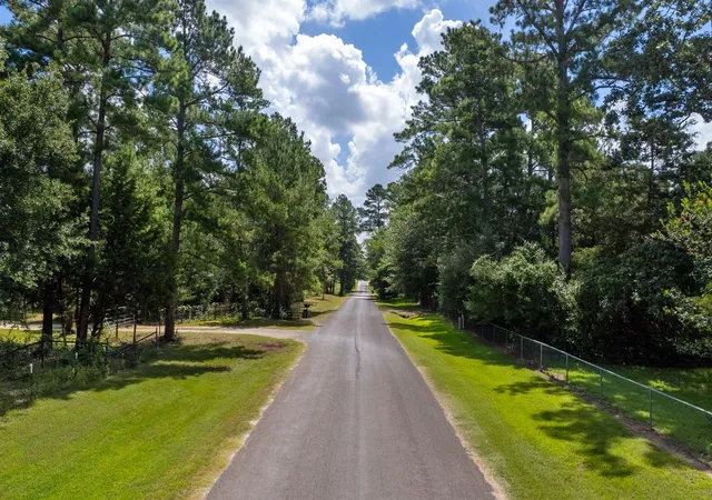 Homes for sale in Plantersville, TX | 9195 County Road 207, Plantersville, TX 77363 | MLS# 68236812