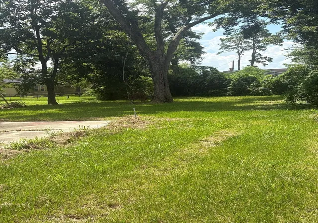 Photo 3 of Land for sale at 2031 Delaware St, Beaumont, TX 77703 | MLS# 92897060 | Listing updated on 2026-06-30