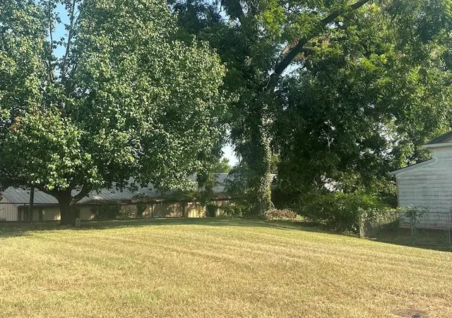 Photo 22 of Single family home for sale at 716 E Main St, Nacogdoches, TX 75961 | MLS# 97705137 | Listing updated on 2026-08-28