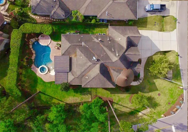 Photo 2 of Single family home for sale at 25207 Hideaway Run Dr, Spring, TX 77389 | MLS# 21557348 | Listing updated on 2026-07-24
