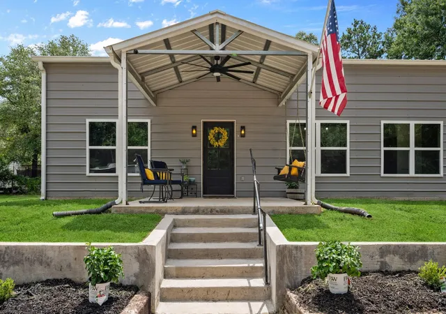 1st image of 376 Jill St, Shepherd, TX 77371 | MLS# 92630171