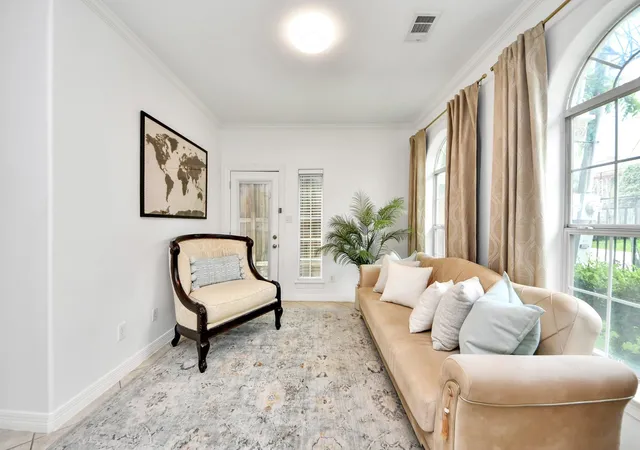 Photo 4 of Single family home for sale at 4003 Feagan St #1, Houston, TX 77007 | MLS# 65504834 | Listing updated on 2026-06-27