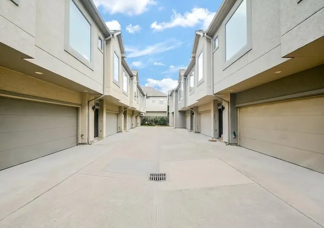 18th image of 4020 Center St, Houston, TX 77007 | MLS# 56702249