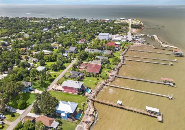 5th image of 000 2Nd Street, San Leon, TX 77539 | MLS# 29689088