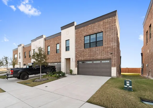 Homes for sale in Waxahachie, TX | 2041 Layla Dr, Waxahachie, TX 75165 | MLS# 32529898