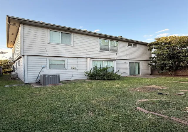 3rd image of 8711 April Arbor Ct, Houston, TX 77031 | MLS# 37322140