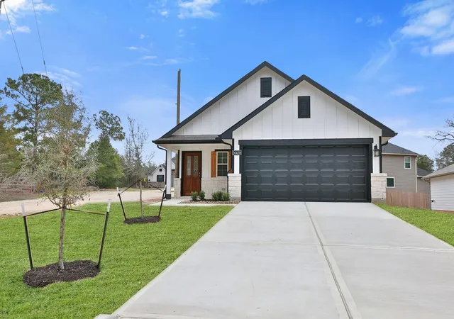 Photo 1 of Single family home for sale at 26439 Lakeshore Dr, Hempstead, TX 77445 | MLS# 65585210 | Listing updated on 2026-09-12