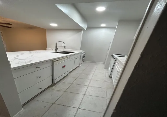 2nd image of 5343 Richmond Ave, Houston, TX 77056