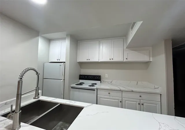 3rd image of 5343 Richmond Ave, Houston, TX 77056