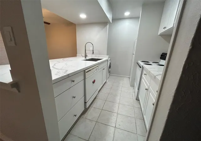 4th image of 5343 Richmond Ave, Houston, TX 77056