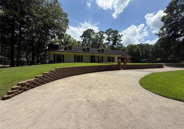 2nd image of 936 Hunterwood Dr, Jasper, TX 75951 | MLS# 86323374