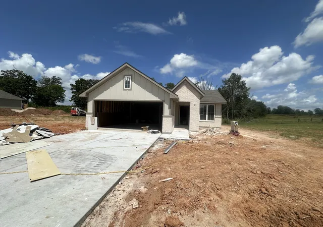2nd image of 405 Rockbridge Dr, Huntsville, TX 77340 | MLS# 56278534