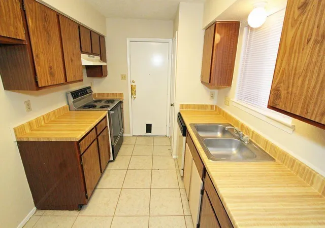 Photo 3 of Single family home for sale at 4627 Tealgate Dr, Spring, TX 77373 | MLS# 74647444 | Listing updated on 2026-07-31